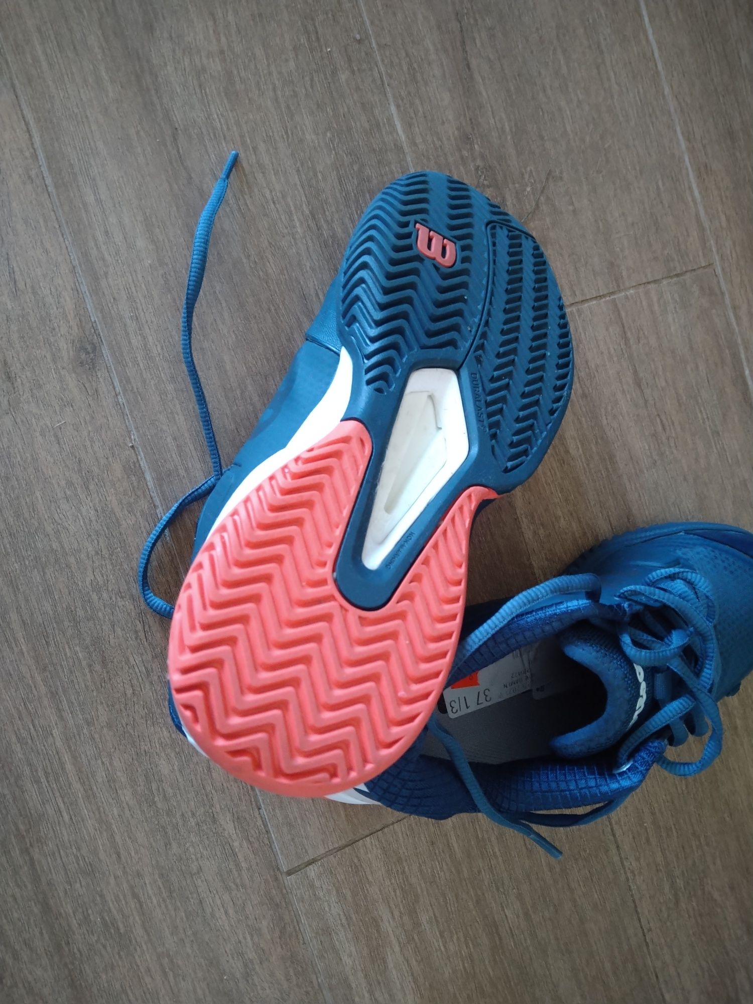 Pantofi sport nou