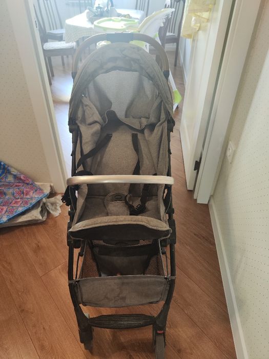 Коляска прогулочная