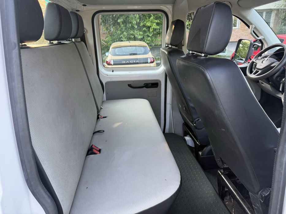 VW Transporter T6 2.0 Tdi cu 6 Locuri si Bena
