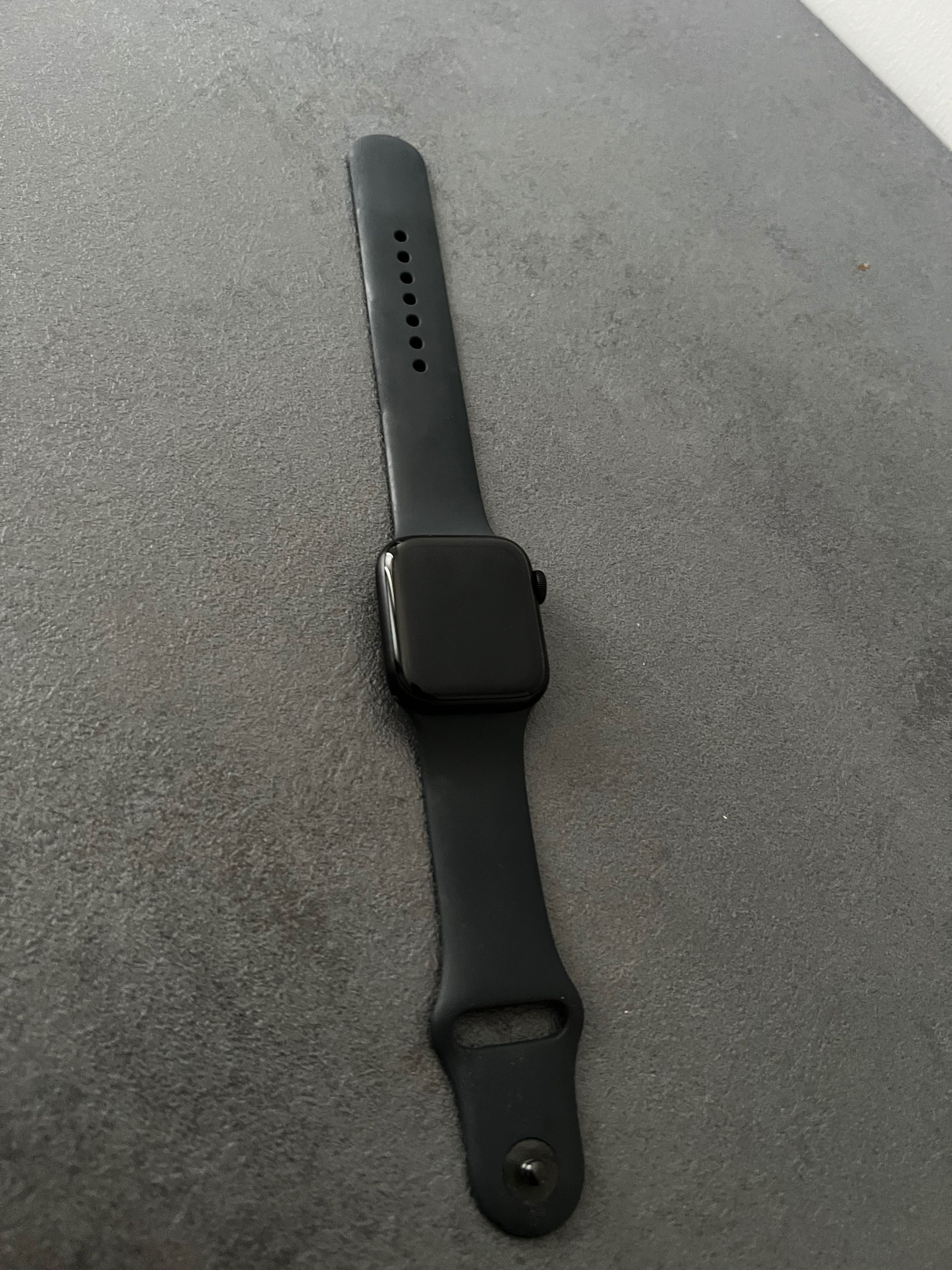 APPLE Watch SE 2024