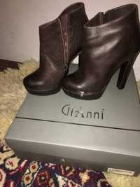 Обувки от естествена кажа Gianni