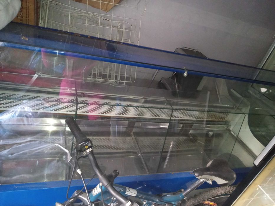 Хладилна витрина- за ремонт