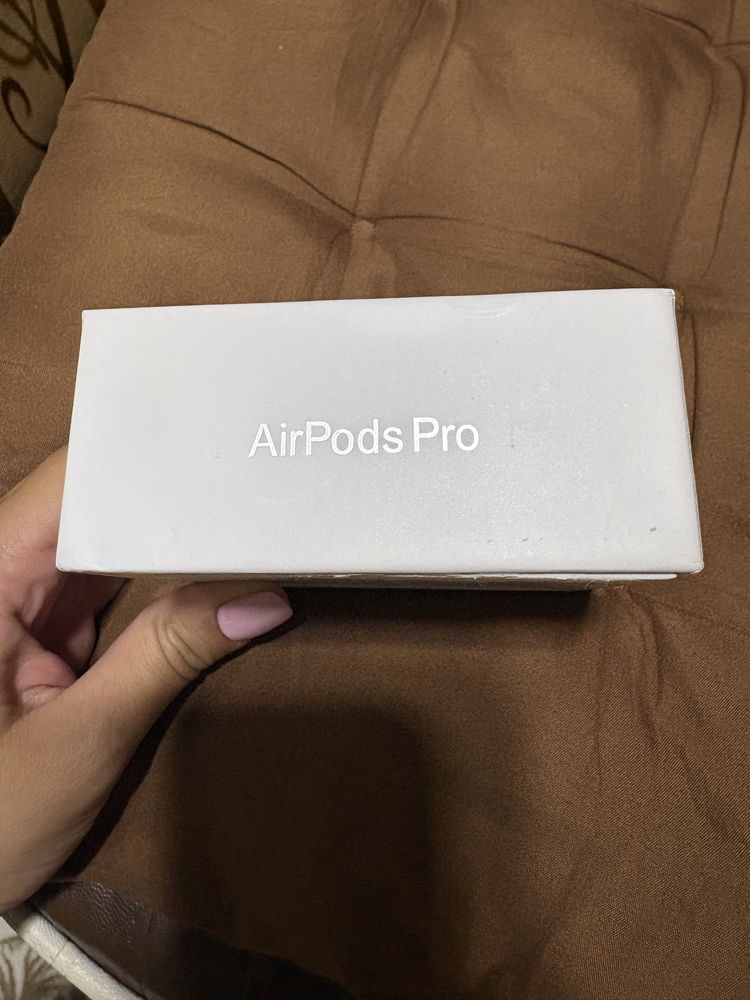 AirPods Pro (2nd generation) с MagSafe Charging Case (USB-C)