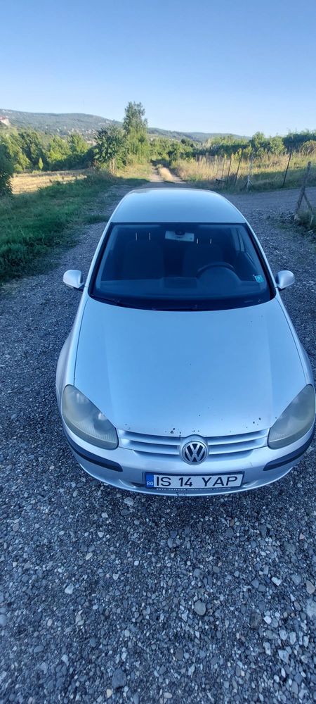 Volkswagen Golf 5 1.4 benzina 75 CP