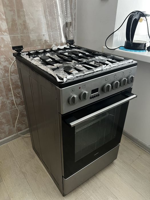 Продается электрическая газовая плита