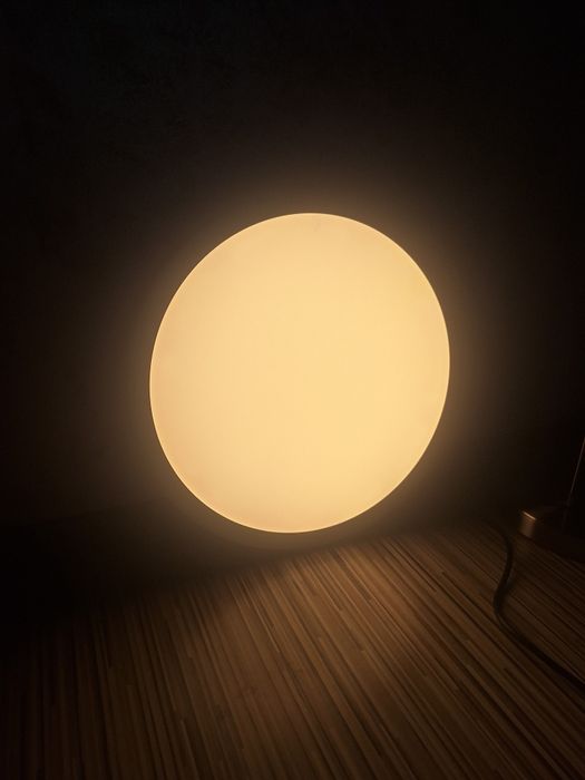 Plafonieră LED Eglo.