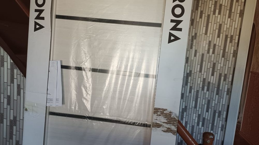 Продам новую дверь