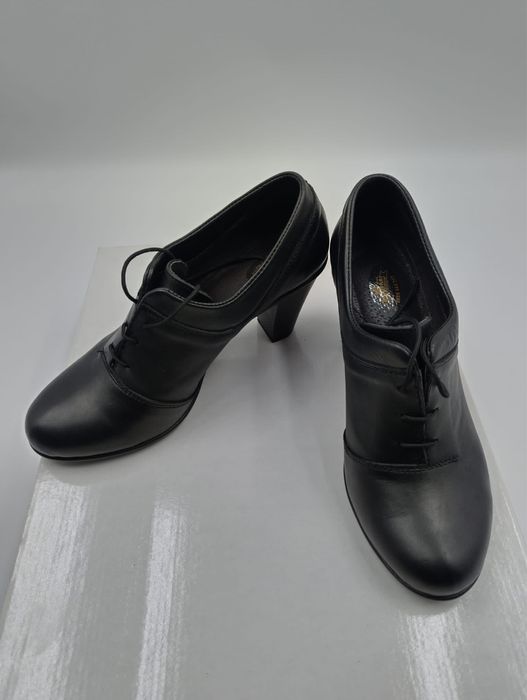 Дамски обувки естествена кожа