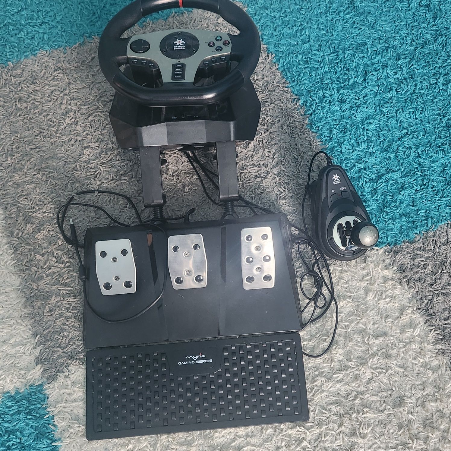 Volan gaming myria mg7418.