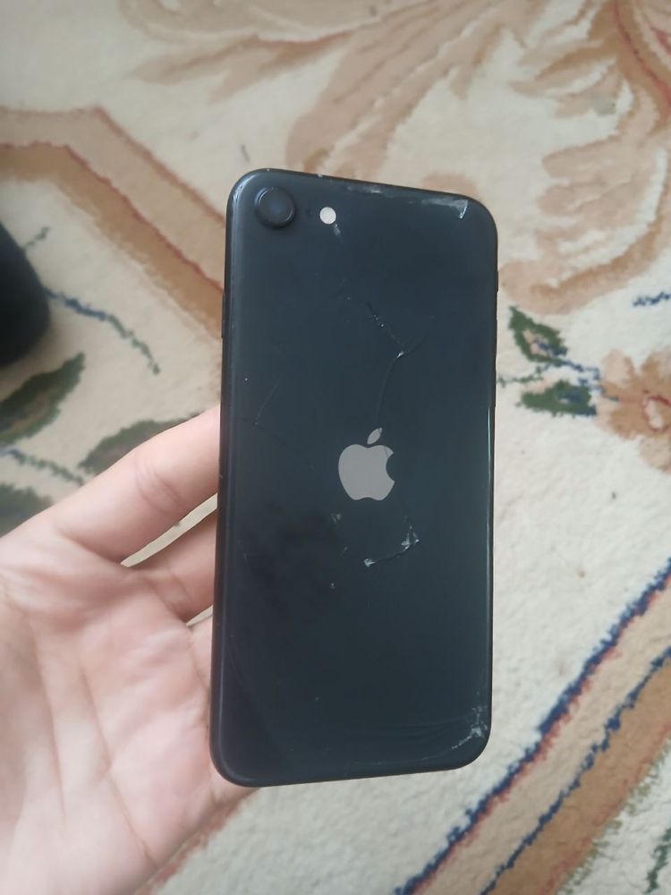 Se iphone 2020 full