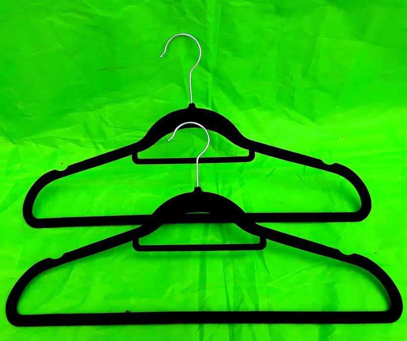 SET 20 UMERAȘE 45 x 24 Cm din plastic dur rezistent - NOI - 50 Lei