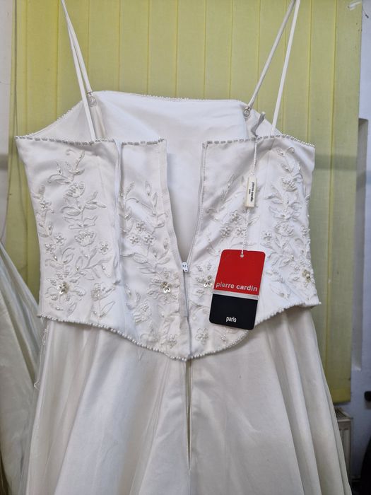 Rochie mireasă Pierre Cardin