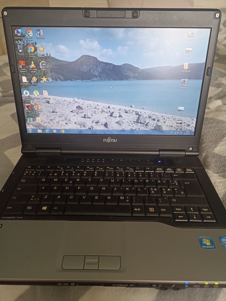Лаптоп Fujitsu Siemens S752
