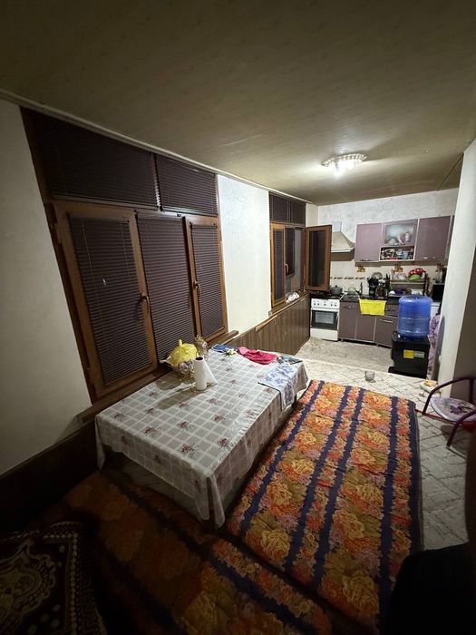 Uchqahramon postidan 3 4 km otganda kvartira/dom sotiladi
