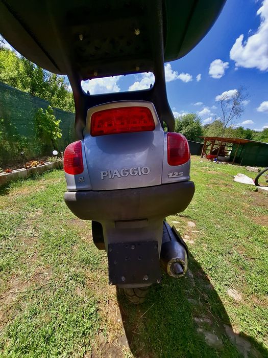 Vând piaggio x9 125 4t