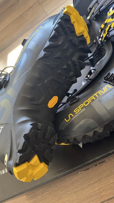 Ски туринг обувки La Sportiva Vega Man 89B