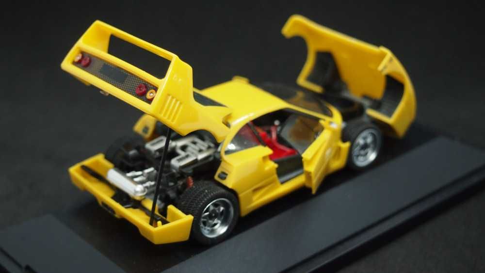 Macheta Ferrari F40 Herpa 1:43