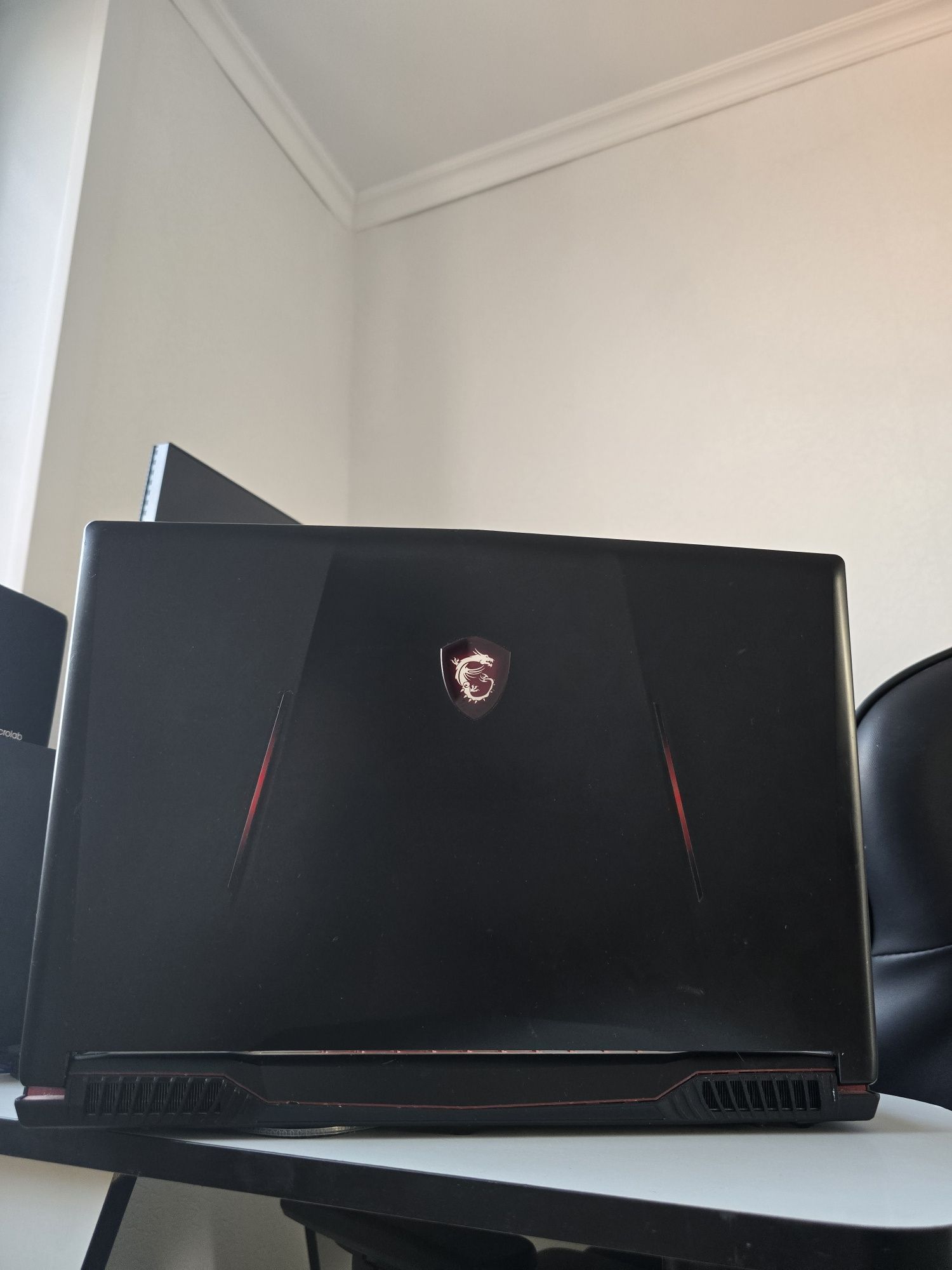 Игровой ноутбук Msi i7 rtx2060 16озу