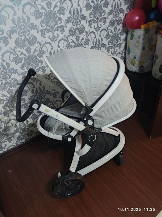 Коляска  прогулочная
