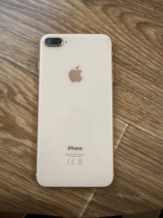 Vand iphone 8 plus piese