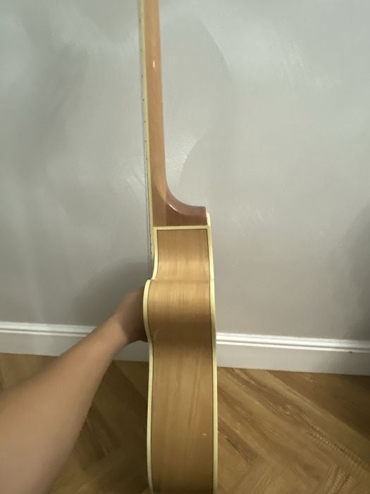 Гитара adasio в отличном состояний