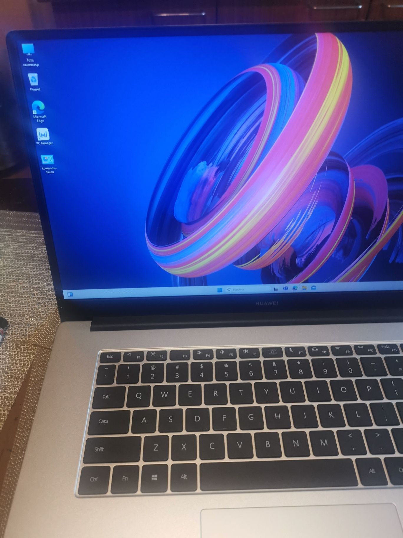 Huawei matebook d15 Ryzen 7 3700U