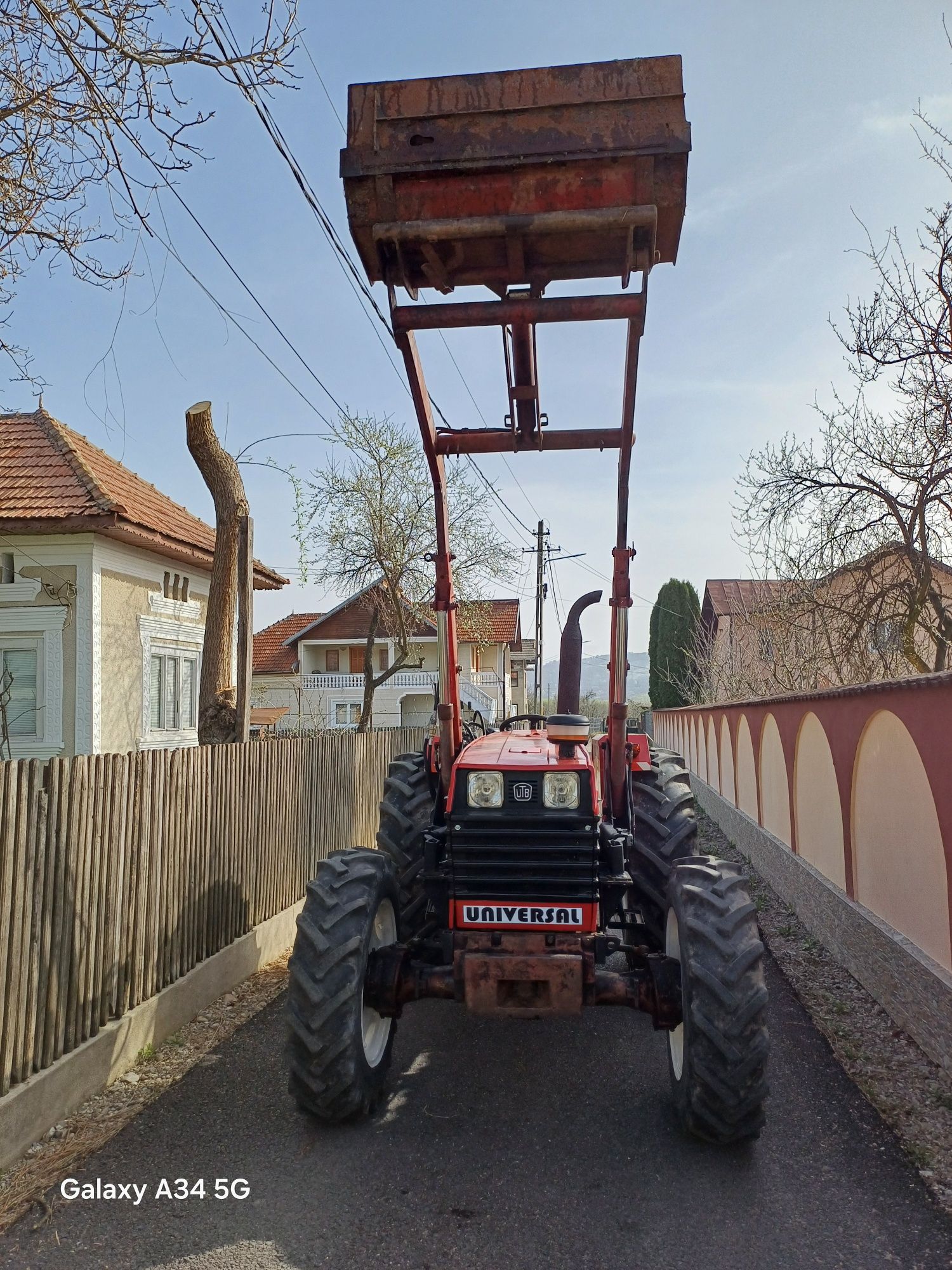 Tractor de vânzare