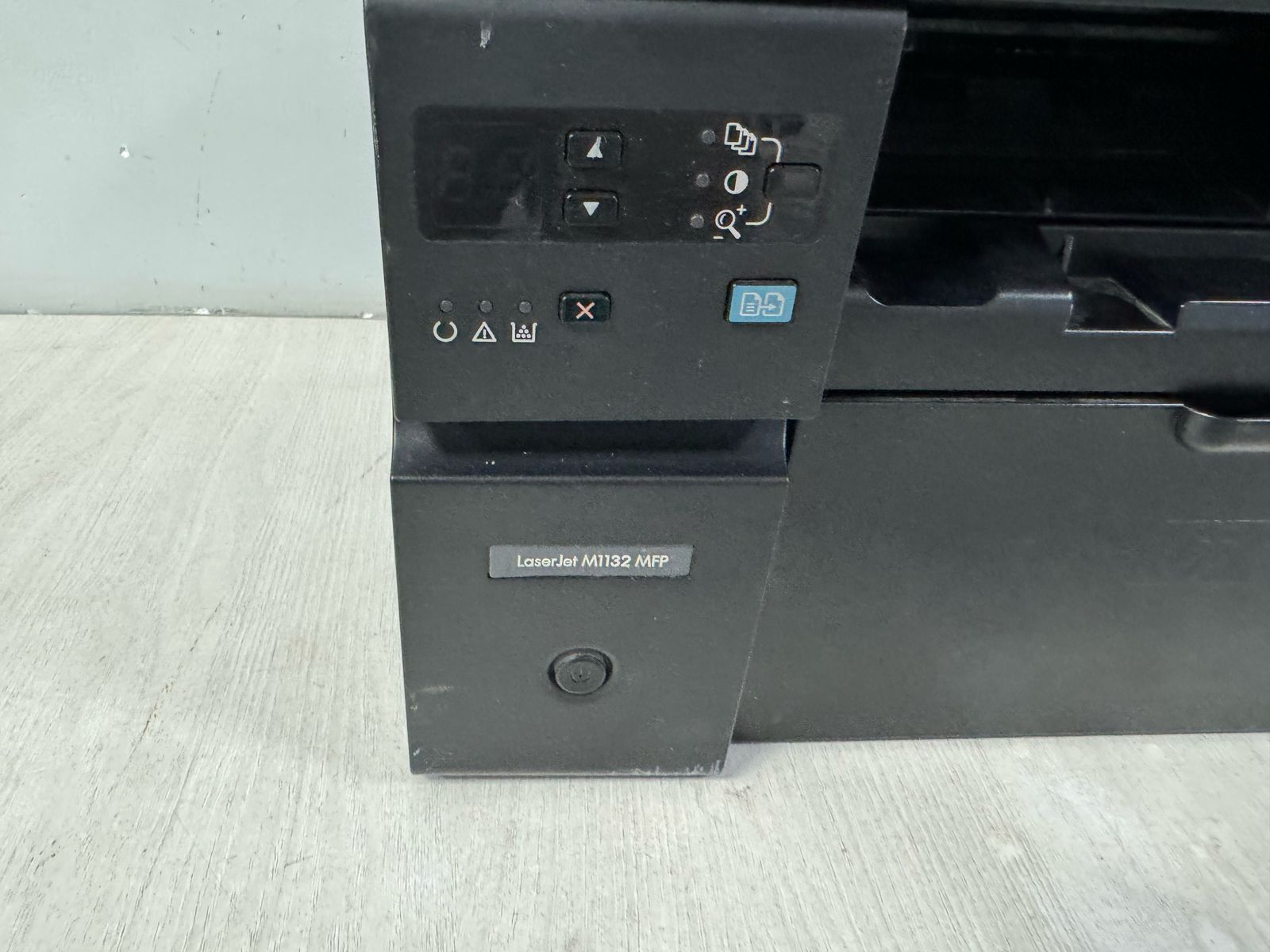 Лазерный принтер 3в1 HP Laserjet M1132 MFP в хорошем состоянии.
