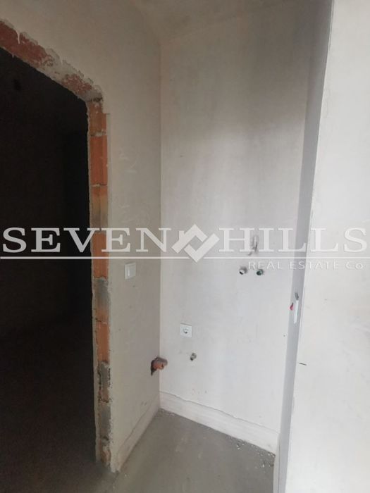 Продава се Двустаен апартамент в Пловдив, Гагарин - 75 кв.м за 1200 €/кв.м - Снимка #5