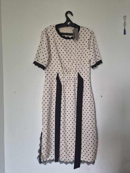 Платье в горошек, состояние новое