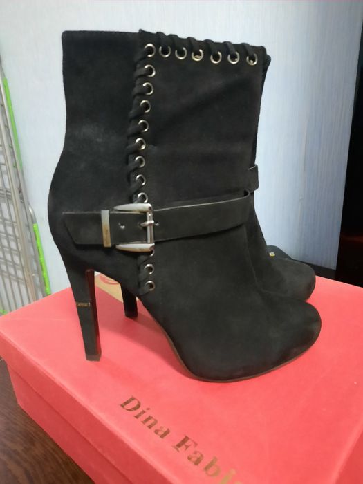 Продам сапоги натуралка ,десмисезон 10000т.