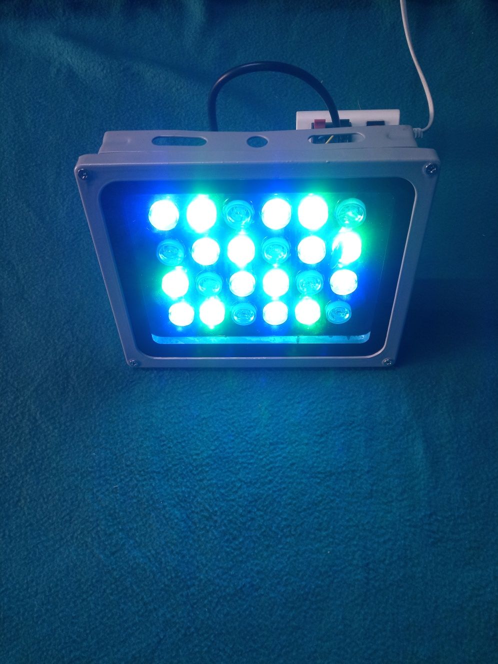 Прожектор RGB 30 w