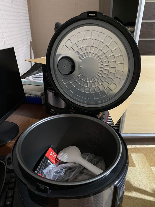 Мультиварка redmond rmc m223s