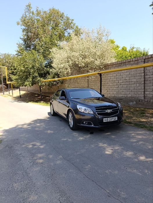 Malibu 1 sotiladi holati yaxshi