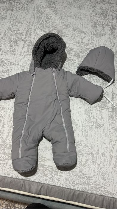 Мембранный комбинизон, покупала на выписку одели один раз
