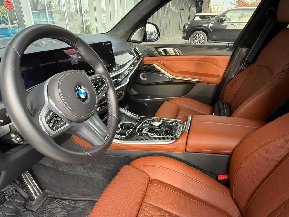 BMW X5 xDrive40i полная комплектация Full  2024 с гарантии