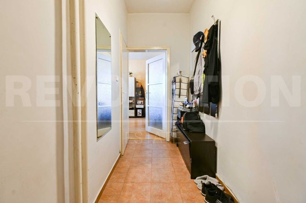 Продава се Двустаен апартамент в София, Борово - 64 кв.м за 2313 €/кв.м - Снимка #9