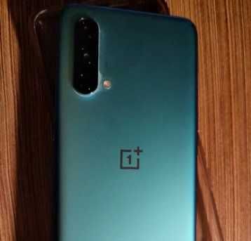 Смартфон OnePlus Nord CE 5G - отличен