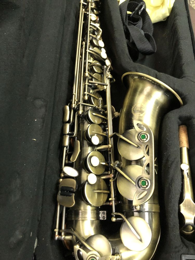 Saxofon alto Ida Maria Grassi