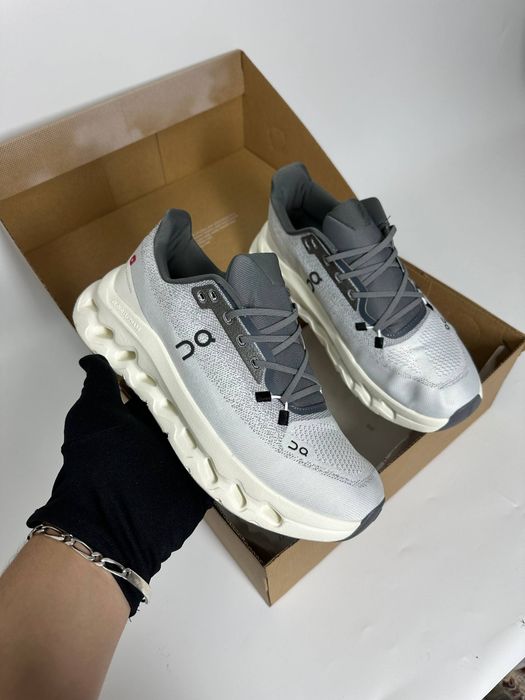 Кроссовки ON Cloud