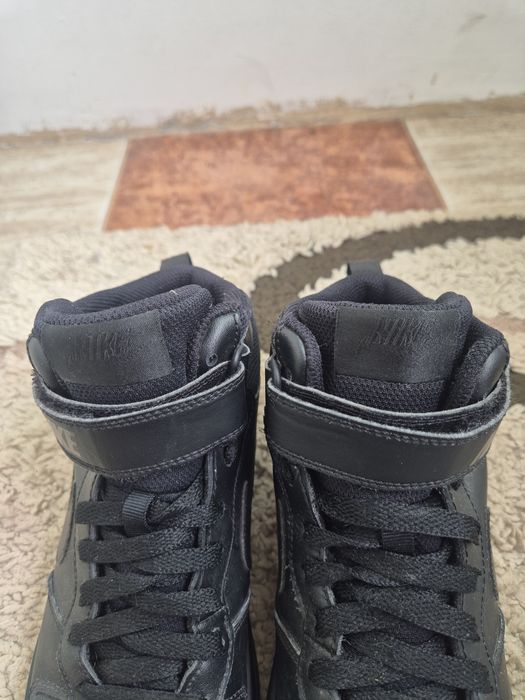 Nike обувки 37.5 номер унисекс