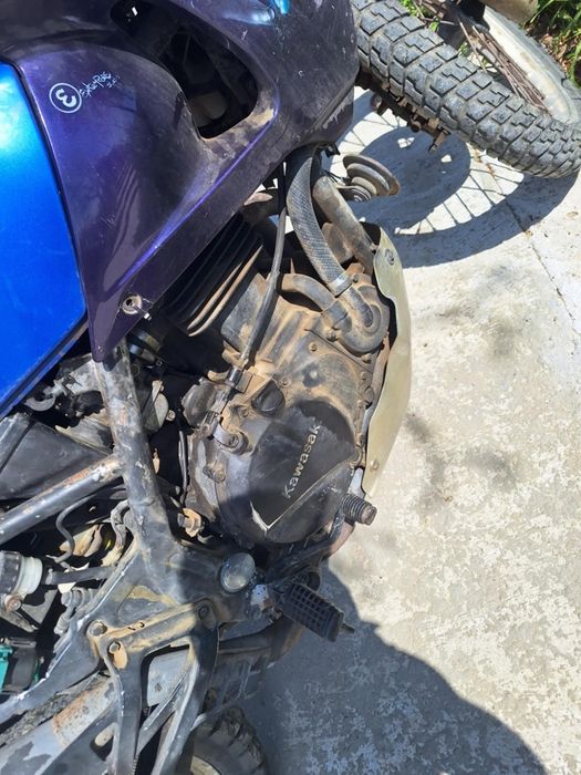 Vând kavasaki  enduro fără acte