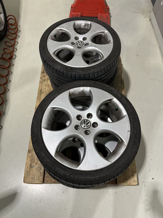 джанти 17 VW оригинални с летни гуми Dunlop sport maxx 215/40/17