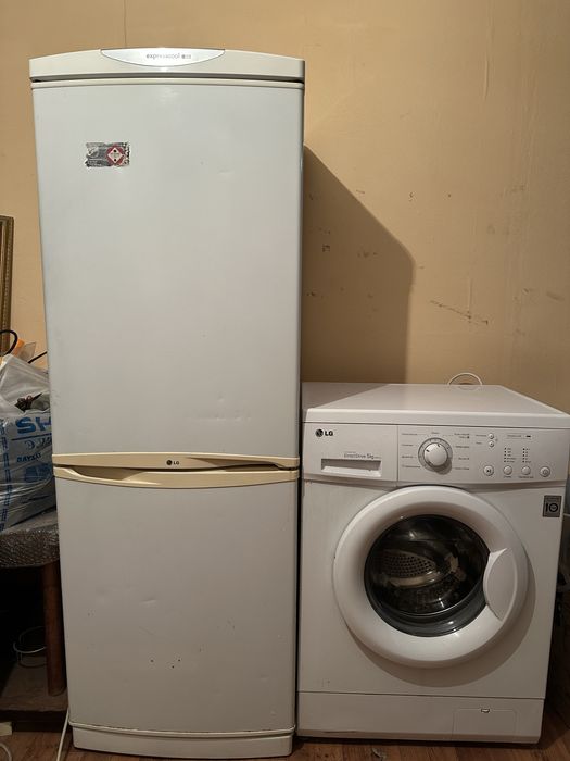 Продам Холодильник LG