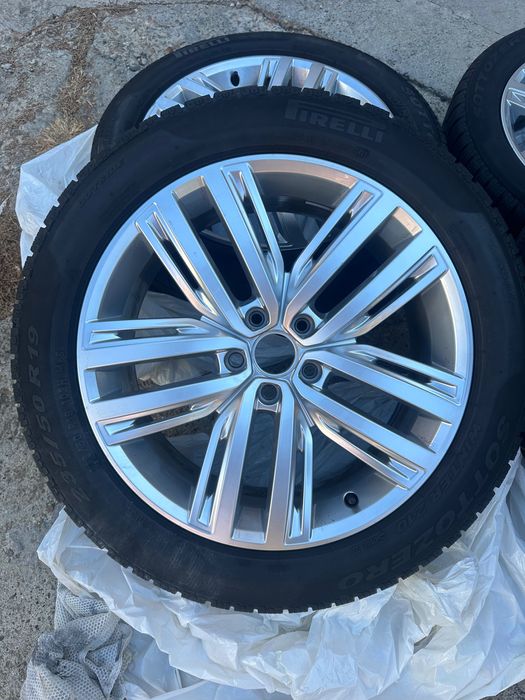 Джанти с гуми 235/50 R19