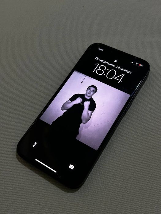 Продам айфон 14 128 в черном цвете