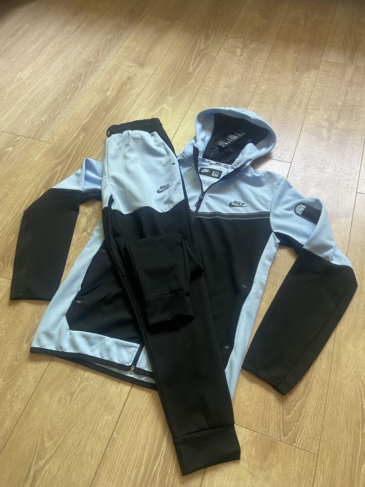 Trening Tech Fleece Nike Marimea XL