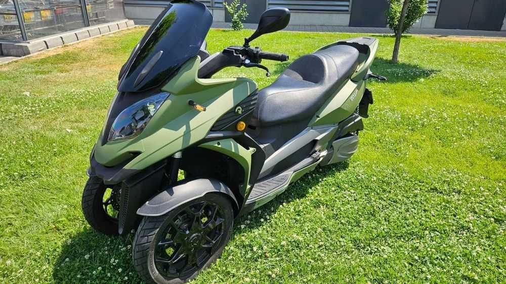 Triciclu Piaggio Quadro QV3 (3 roti), carnet categoria B
