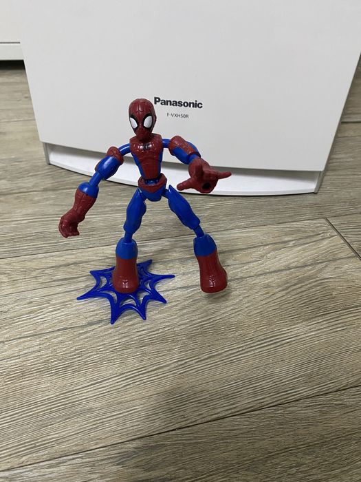 Фигурка Человек-Паук "Spider-Man" 15 см