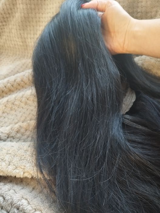 Дамска естествена перука